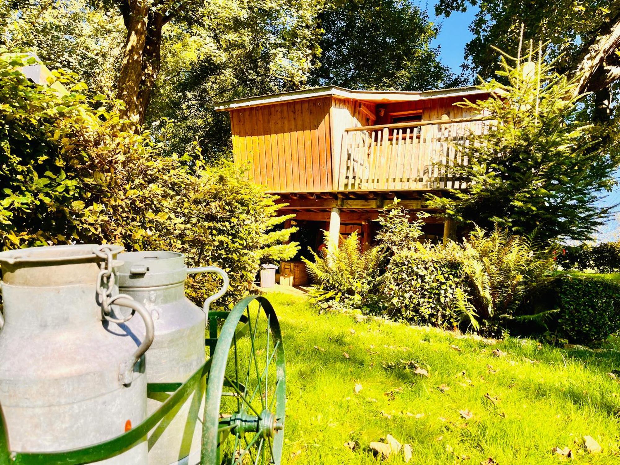 Écrainville La Cabane Perchee Du Trappeur מראה חיצוני תמונה