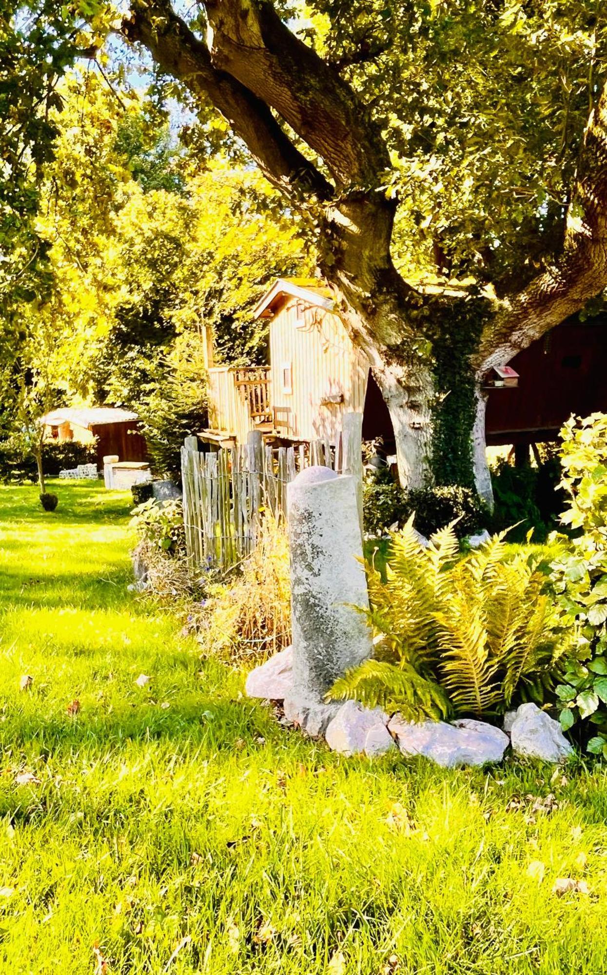Écrainville La Cabane Perchee Du Trappeur מראה חיצוני תמונה