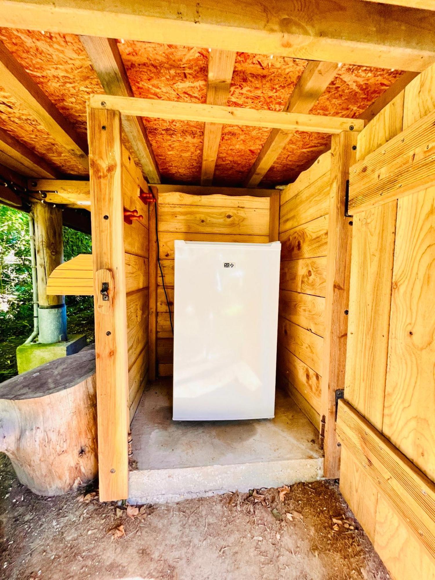 Écrainville La Cabane Perchee Du Trappeur מראה חיצוני תמונה