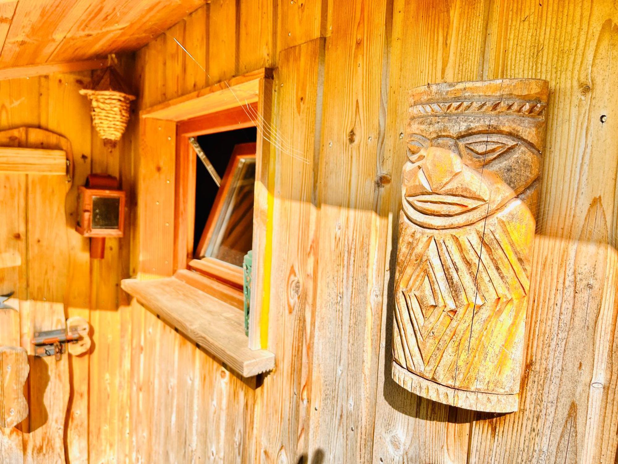 Écrainville La Cabane Perchee Du Trappeur מראה חיצוני תמונה