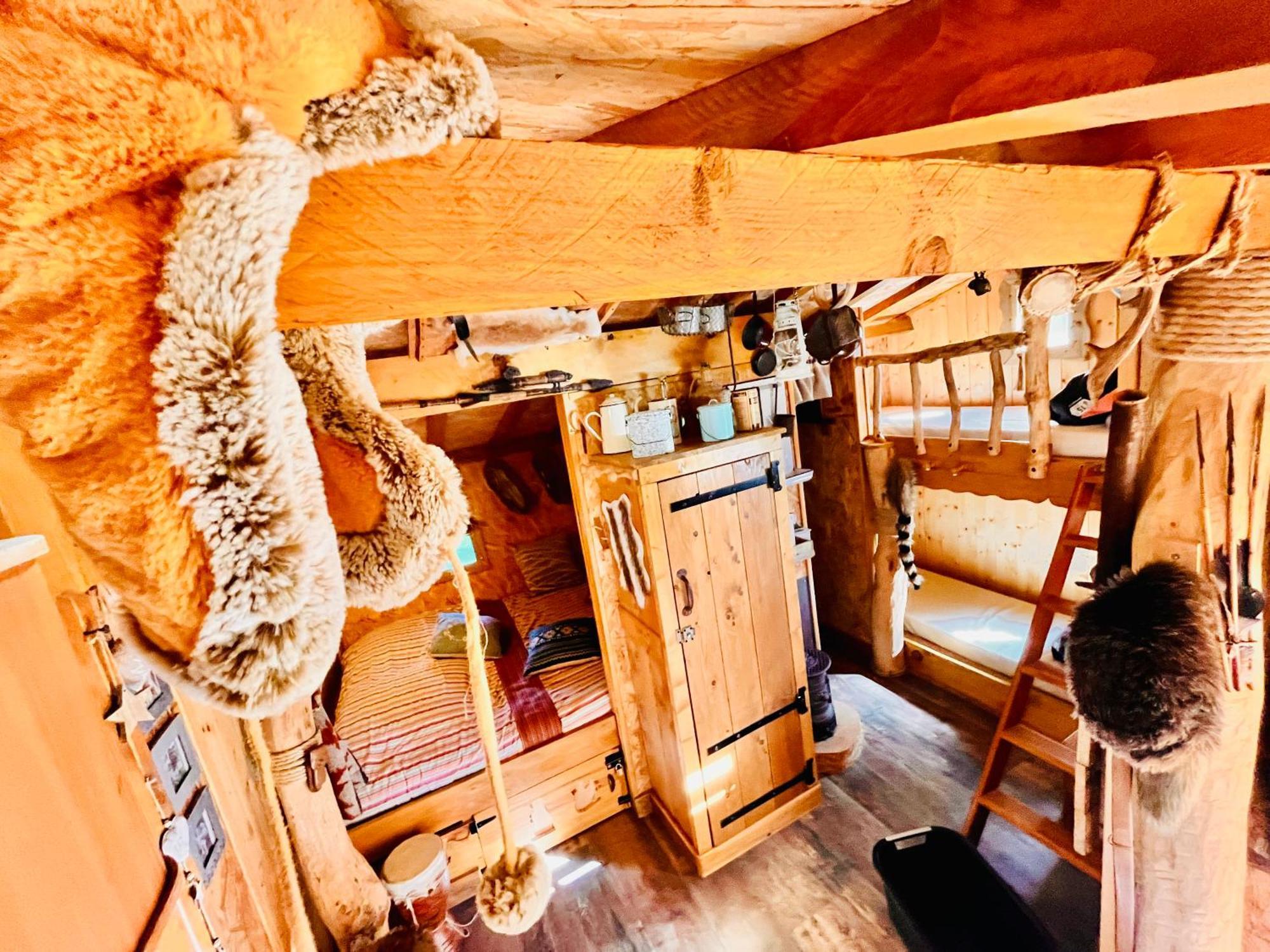 Écrainville La Cabane Perchee Du Trappeur מראה חיצוני תמונה