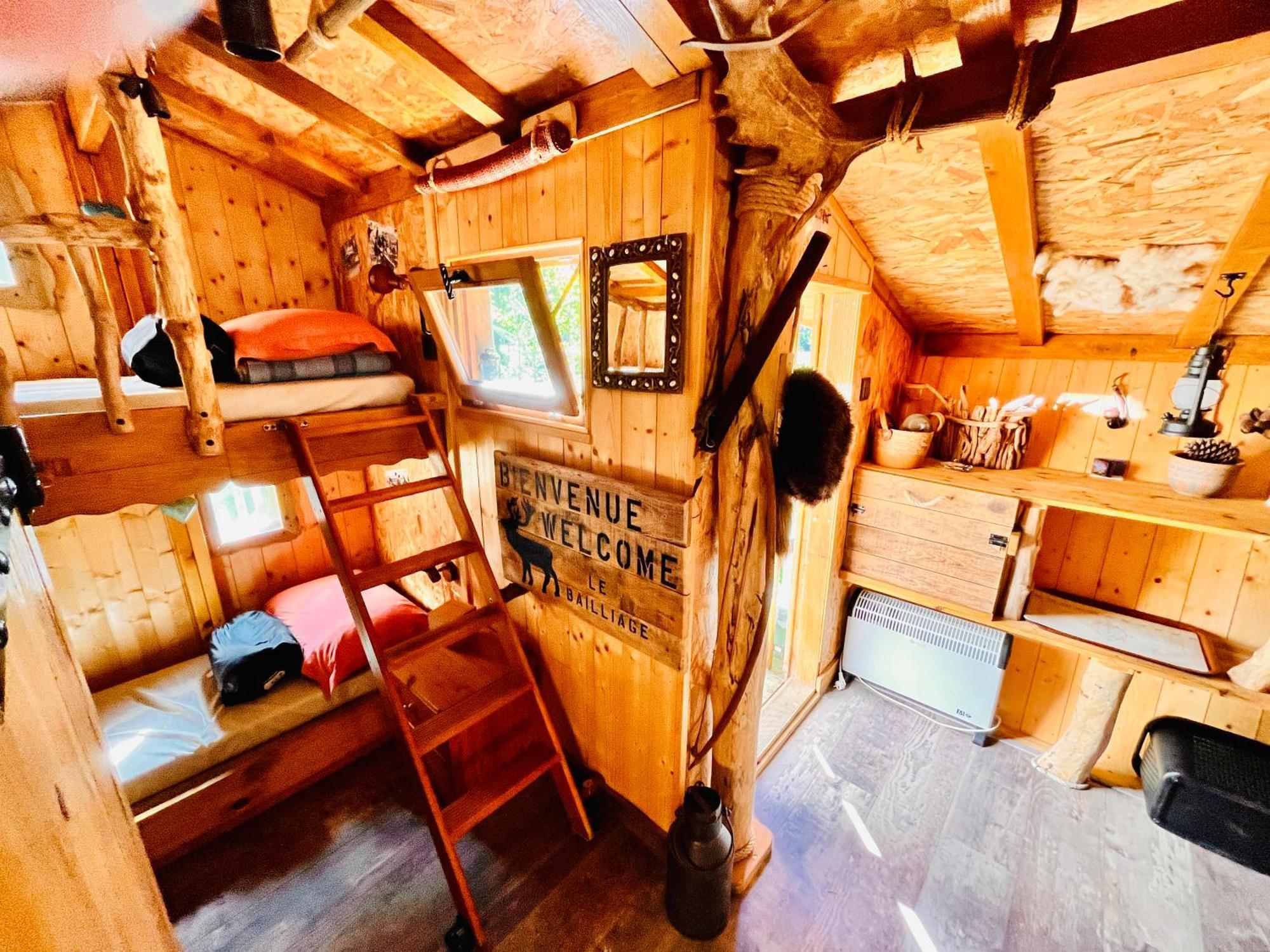 Écrainville La Cabane Perchee Du Trappeur מראה חיצוני תמונה