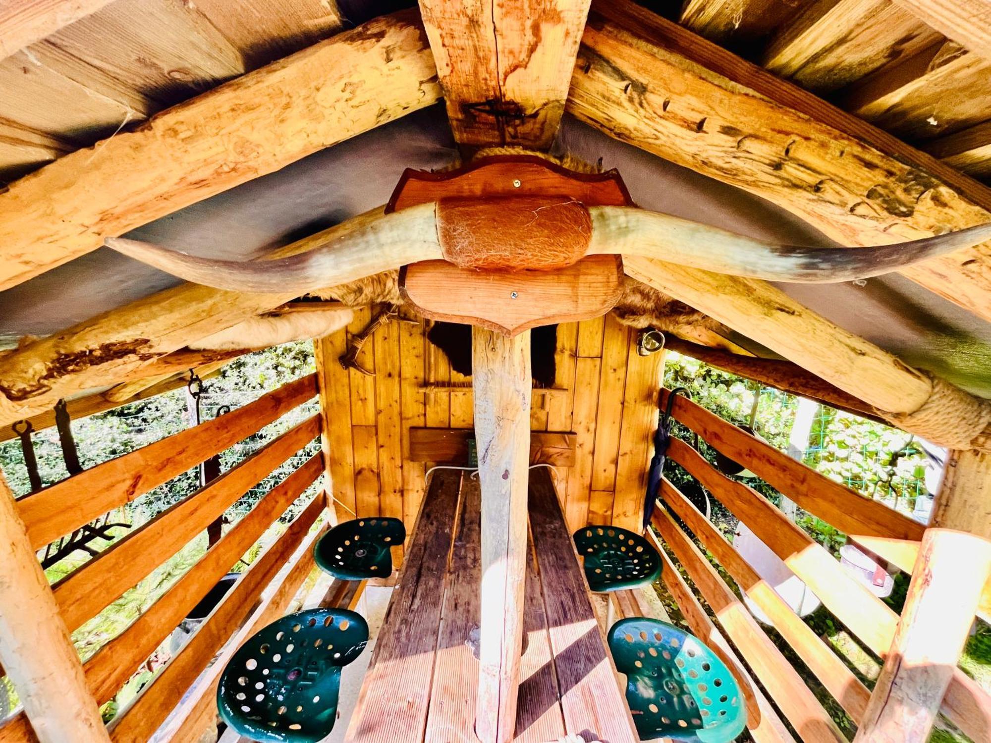 Écrainville La Cabane Perchee Du Trappeur מראה חיצוני תמונה